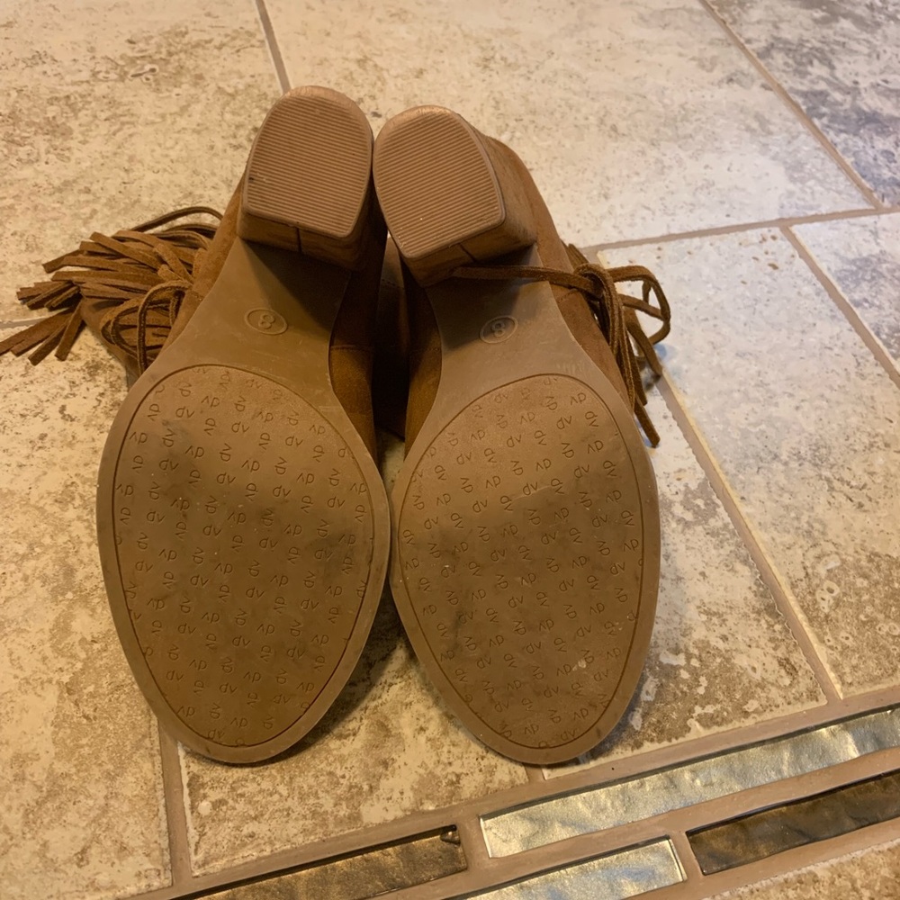 DW peep toe suede ankle boots. - Picture 5 of 5